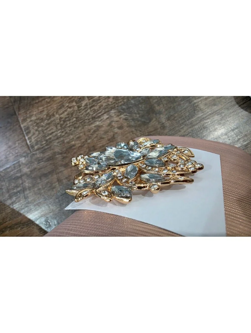 Elegant Pink Evening Clutch with Crystal Embellishment